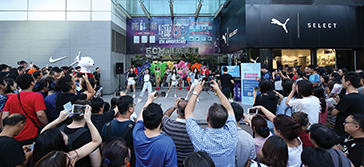 EC Mall’s Eighth Anniversary Party Abuzz with Fanfare 
歐美匯狂歡派對 慶祝八周年
